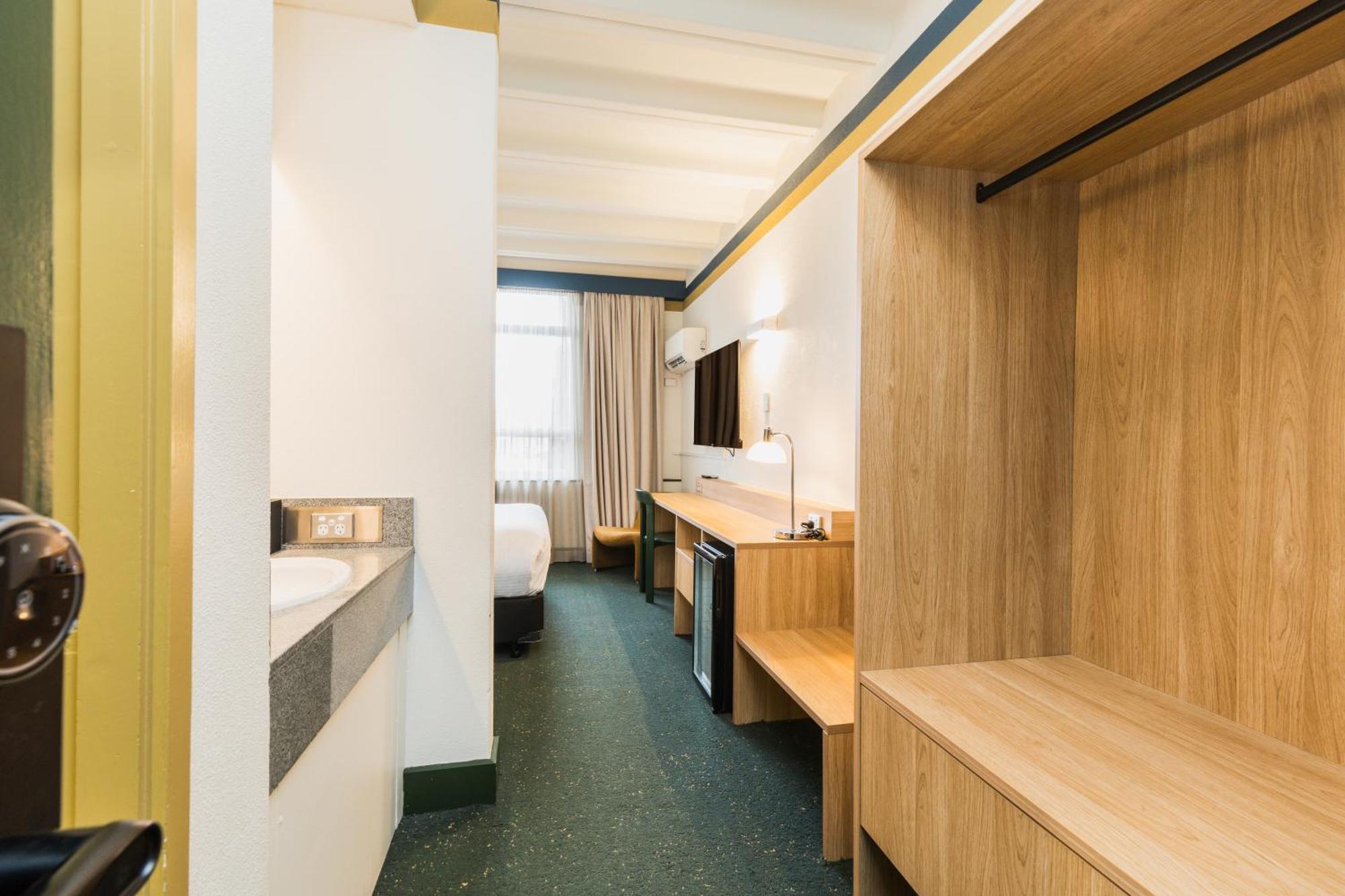 Statesman Hotel Канберра Номер фото